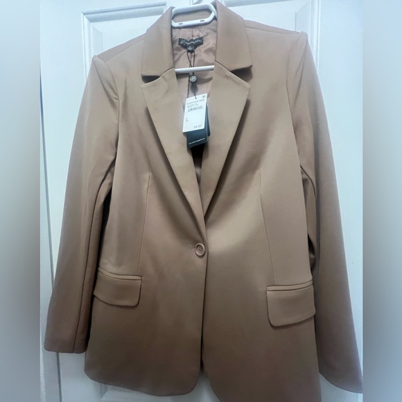 Casual Blazer. Brand new, never worn. Perfect for spring and summer - Picture 1 of 4
